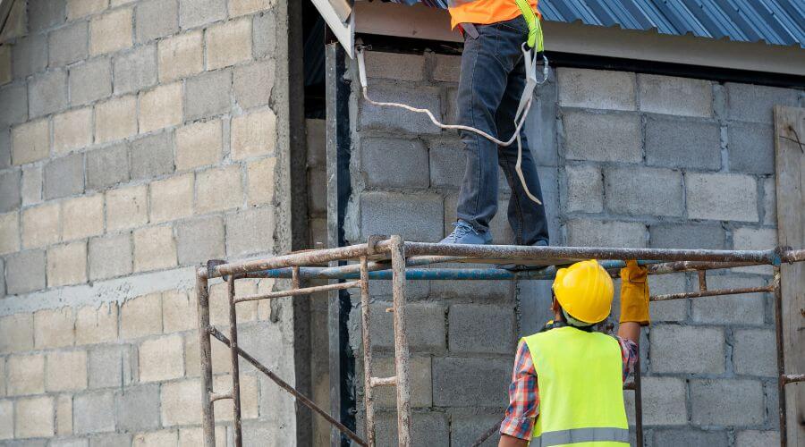Expert Emergency Roof Repairs services in Whitehouse, TX